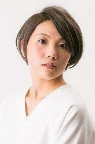 东内真理子