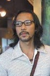 裴林